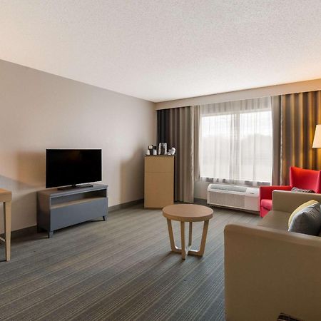 Country Inn & Suites By Radisson, Wichita East, Ks Eksteriør bilde