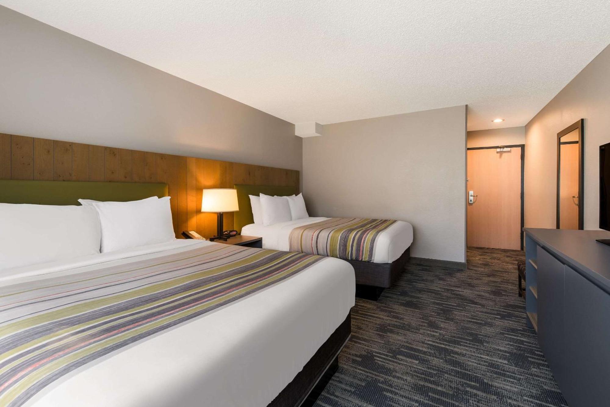 Country Inn & Suites By Radisson, Wichita East, Ks Eksteriør bilde