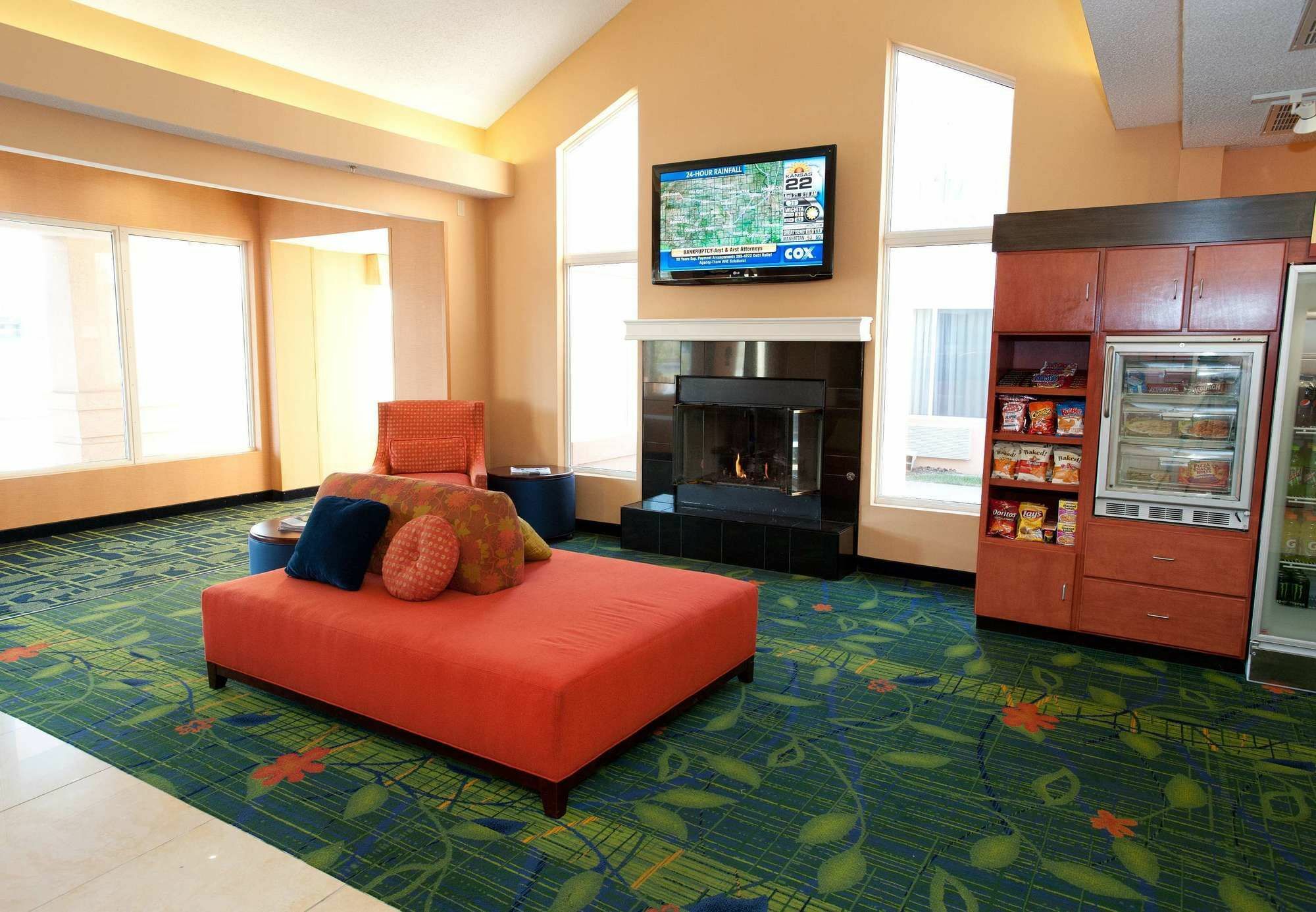 Country Inn & Suites By Radisson, Wichita East, Ks Eksteriør bilde
