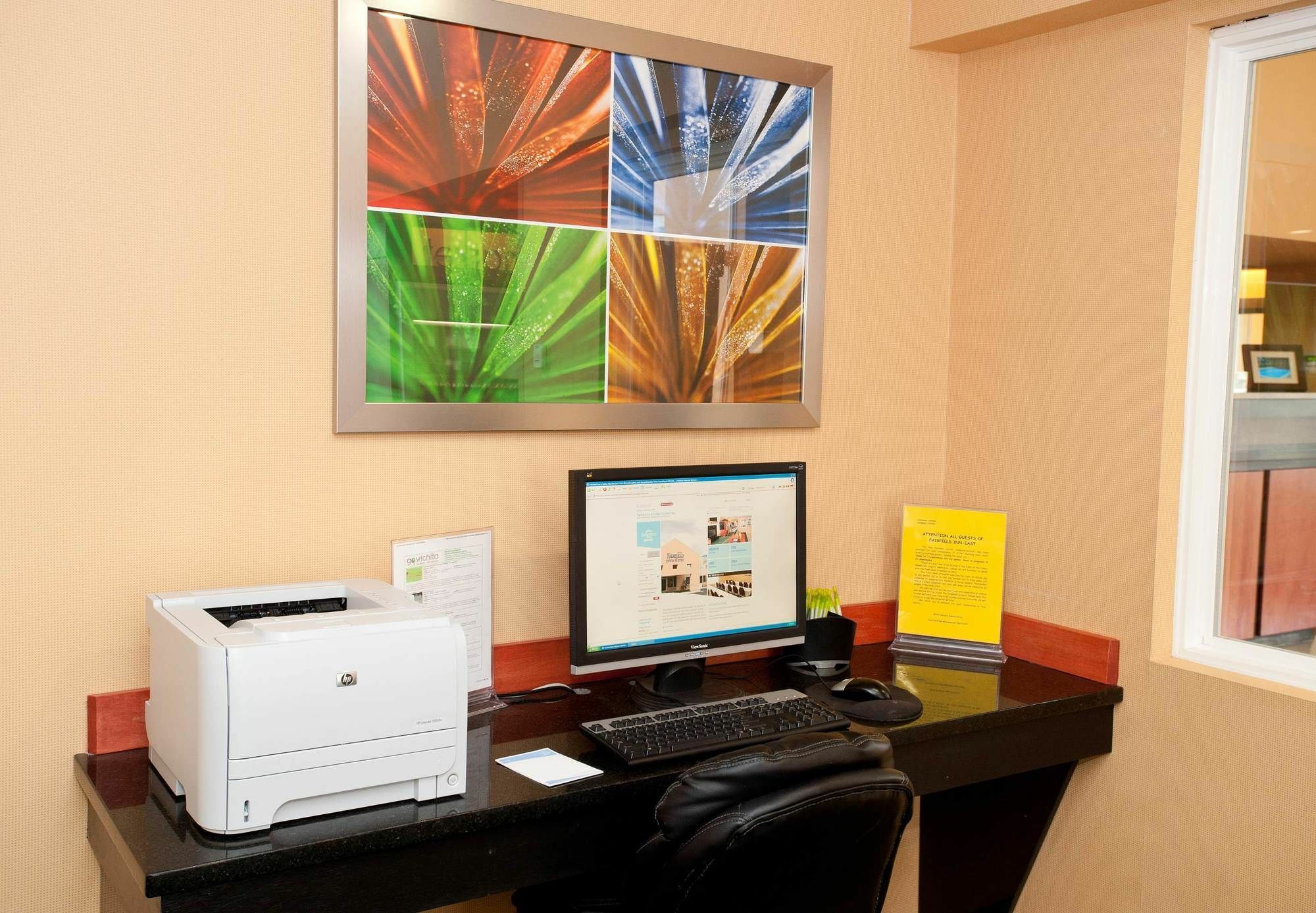 Country Inn & Suites By Radisson, Wichita East, Ks Eksteriør bilde